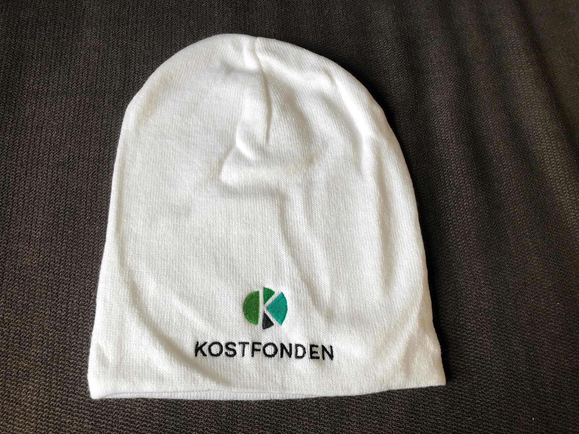 Köp en Kostfondenmössa